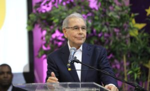 Danilo Medina niega haber propuesto reforma fiscal