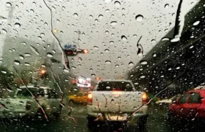 Torrenciales lluvias, ráfagas de vientos y tronadas se sienten en el GSD