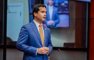 Omar Fernández cuestiona la falta de inversión del Gobierno en el drenaje pluvial del DN