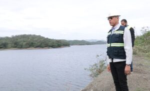 Coraasan activa plan de emergencia y supervisa sistemas ante el paso de la tormenta Melissa en Santiago