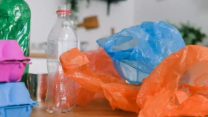 Ley 225-20: reducción de foam y plásticos de un solo uso en RD