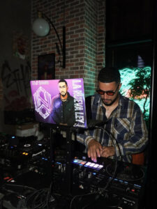 Dominicano Ed Winter es señalado como miembro de red de uno de los 10 fugitivos más buscados del FBI