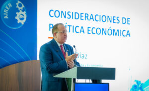 Magín Díaz reafirma la estabilidad de la RD y llama a evitar el pesimismo económico