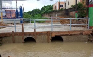 Calles y cañada: serios problemas que se tragan a El Tamarindo, en SDE