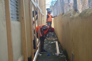 Infraestructura Escolar trabaja en la rehabilitación de escuelas afectadas por aguaceros de tormenta Melissa