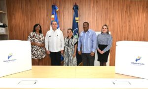 Voluntariado Banreservas dona miles de vacunas contra la influenza al Servicio Nacional de Salud