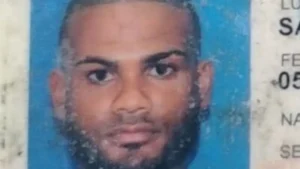 Asaltantes matan a vigilante y roban más de 250 mil pesos durante asalto en Santiago