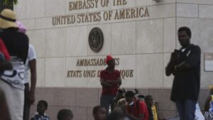 Miembros de una banda haitiana intercambiaron disparos con marines de la embajada de EE. UU.