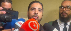 Stephora duró más de 30 minutos ahogada en la piscina, gritó y nadie le hizo caso