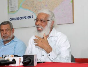 Hubieres llama al gobierno a no desamparar choferes del Corredor Independencia