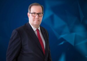 Felipe Vicini demanda por difamación e injuria a Juan Rolando Espinal