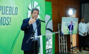 Leonel atribuye alza en precios a ineficiencia del PRM: “Irán no es excusa para pedir más sacrificios”