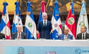 Presidente del Senado aboga unidad de parlamentos ante desafíos globales que afectan naciones