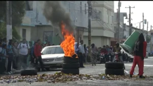 Estudiantes del Politécnico Manuel María Castillo en SFM realizan protesta