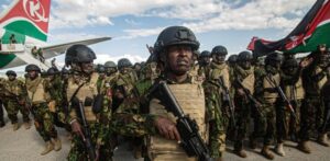 Abandonan Haití los últimos 150 policías kenianos de la misión de seguridad internacional