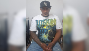 Se entrega “Wesllin”, implicado en asesinato de puertorriqueño durante asalto en Santiago