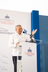 Banreservas financia 144 apartamentos entregados por el presidente Abinader en Laderas del Este