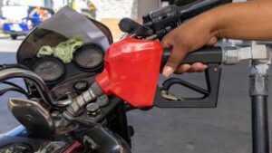 El precio de los combustibles se mantendrá sin variación esta semana