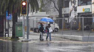 Indomet pronostica chubascos matutinos este sábado y aguaceros con tormentas eléctricas en la tarde