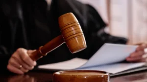 Condenan a 10 años de prisión a hombre por violación de una niña en Manoguayabo