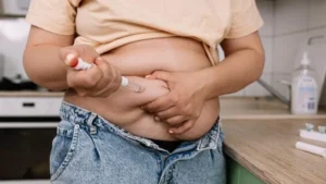 Autoridades piden evitar el consumo de fármacos no autorizados para bajar de peso