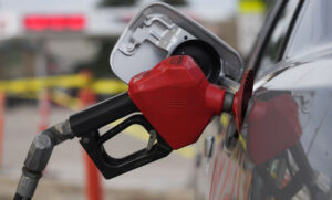 Suben entre RD$4.00 y RD$2.00 a las gasolinas y el gasoil