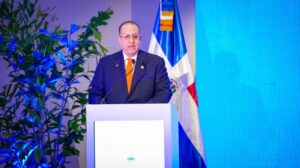Magín Díaz defiende posible recorte a partidos políticos y afirma “todos deben hacer sacrificios” ante crisis