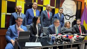 Los diputados del PLD someten proyecto para interrogar al canciller sobre recepción de deportados