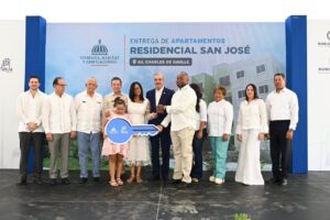 Banreservas financia 700 apartamentos del residencial San José entregados por el presidente Abinader