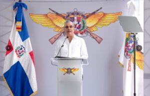 Abinader dice que el mejor momento para construir un refugio es antes de que llegue la tormenta