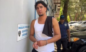 Extraditan desde España a presunto autor de doble homicidio en Santiago