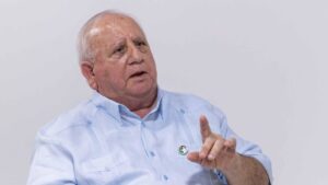 Salud Pública pide al Mescyt validar las acreditaciones profesionales del doctor Ernesto Fadul