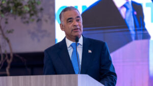 Ministro de Energía asegura Gobierno no tiene intención de incrementar la tarifa eléctrica