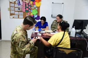 Ministerio de Salud y Comando Sur de los Estados Unidos realizan misión médica Amistad 2026 en La Vega 