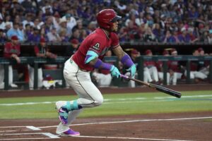 Ketel Marte se someterá a una resonancia en la rodilla tras entrar en lista restringida