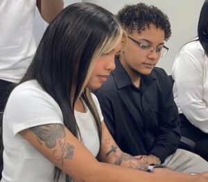 RD registra el primer matrimonio público de pareja trans