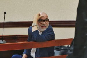 Ángel Martínez pide perdón a Roberto Fulcar y se retracta de acusaciones ante tribunal