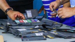 Pobres en votos y ricos en financiamiento: partidos reciben millones pese a bajo desempeño electoral