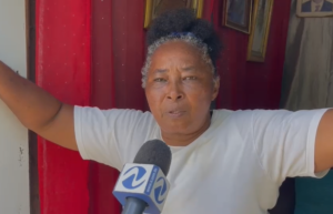 Esposa de pastor niega acusaciones de maltrato a menores y pide su liberación