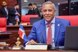 Senador Franklin Romero pide investigar posibles violaciones de derechos a internos en cárceles dominicanas