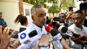 Quejas por facturas eléctricas obligan a distribuidoras a ampliar horarios de atención