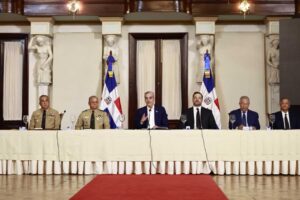 Abinader advierte que quienes dañen los parques nacionales enfrentarán hasta 30 años de prisión