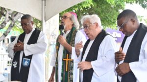 Padre Rogelio acusa a la justicia de “ponerse una venda” ante la tragedia del Jet Set