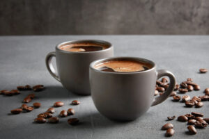 El café podría mejorar el estado de ánimo, la memoria y la salud intestinal, según estudio