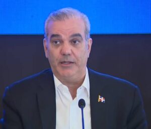 Abinader advierte que continuará con la recuperación de fondos de la corrupción para ejecutar obras