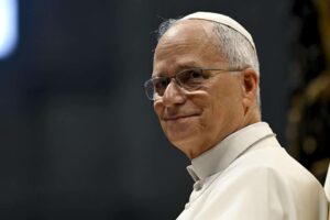 Papa León XIV no necesitará más tratamiento tras extirpación de cáncer pulmonar